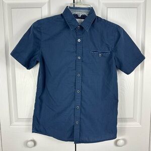 Craft & Flow Big Boy's Blue Short Sleeve Button Down Shirt Size Small